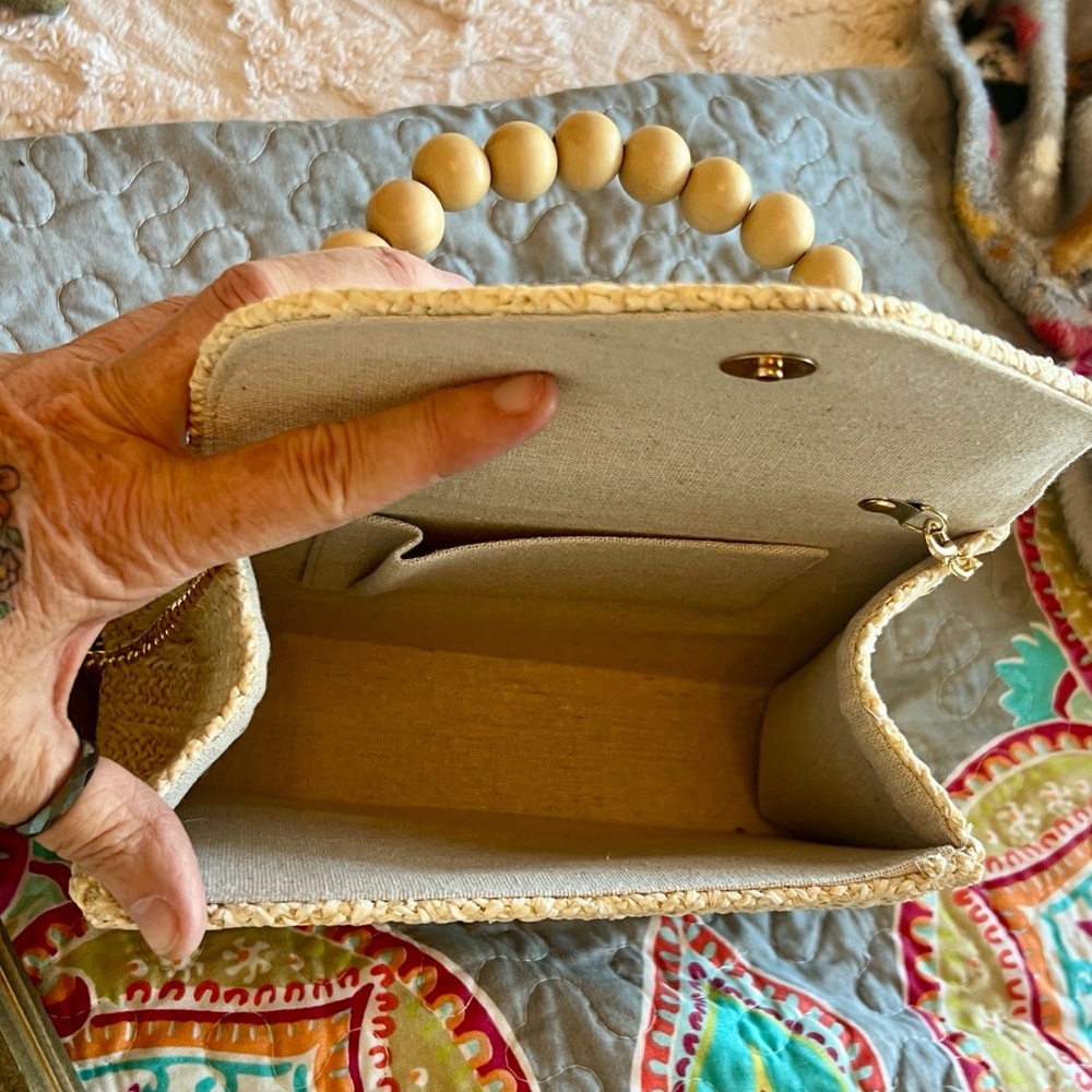 Beaded-Handle Straw Crossbody Bag in Natural - Picture 7 of 8